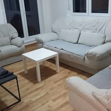 Oaza Mirijevo, Free Garage Parking 아파트 *