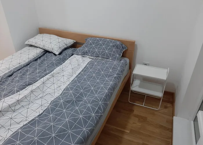 公寓 Oaza Mirijevo, Free Garage Parking 贝尔格莱德